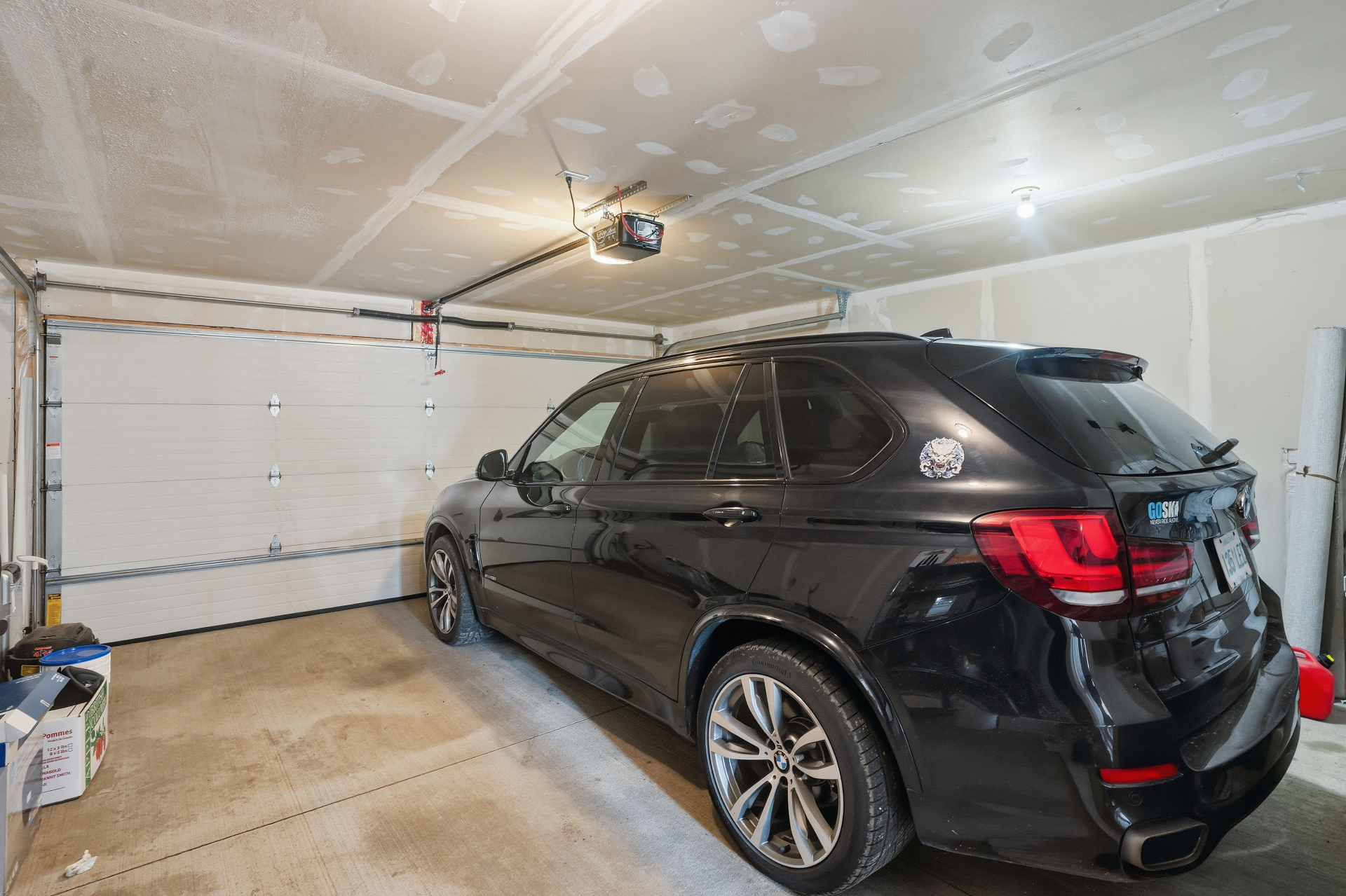 Stonebridge双车库联排出售 · 212 Willis Crescent #301——林与唐地产 - 11